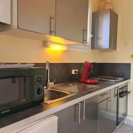 T2 Avec Parking Et Acces Direct A La - Fr-1-249-129 Apartmán *